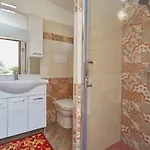 Ninetta Villa *
